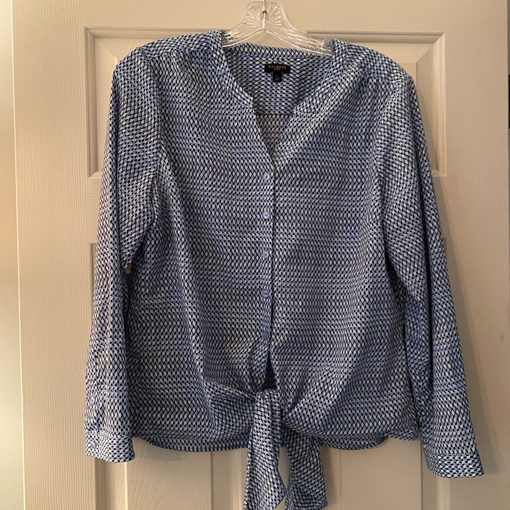 Talbots flattering Blouse with tie waist